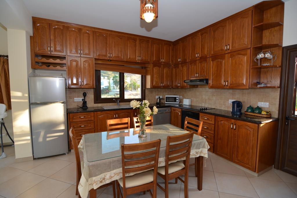 Kalli Villa Помос Стая снимка