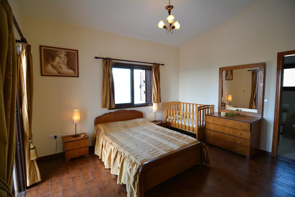 Kalli Villa Помос Стая снимка