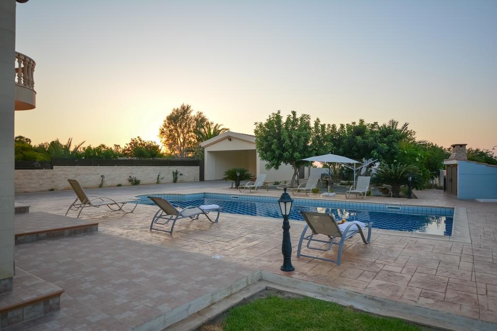 Kalli Villa Помос Стая снимка
